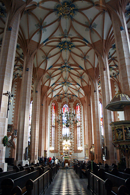 Blick in das Innere der St. Annenkirche Annaberg-Buchholz