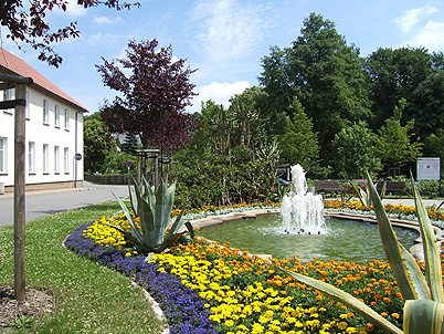 Thum vor dem Rathaus